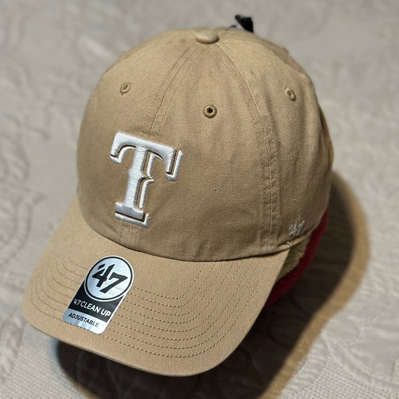 NWT - ‘47 Brand Tan/Denim Brim, Texas Rangers Clean Up StrapBack Hat - Picture 1 of 10